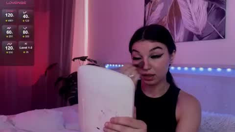 Snapshot of luvlyveronica chatting on July 30, 12:04 pm Veronica online show from July 30, 12:04 pm