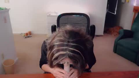 Britney online show from December 19, 5:42 pm