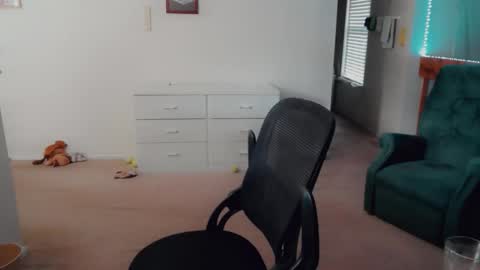 Britney online show from February 8, 5:16 pm