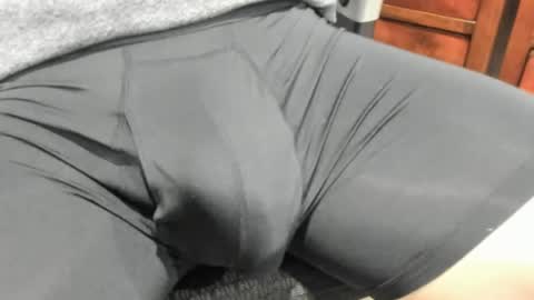 Snapshot of luvswetpussy chatting on May 19, 4:57 pm luvswetpussy online show from May 19, 4:57 pm