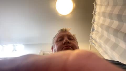 Snapshot of luvtobenude21 chatting on February 4, 11:38 am Joe and Sarah online show from February 4, 11:38 am