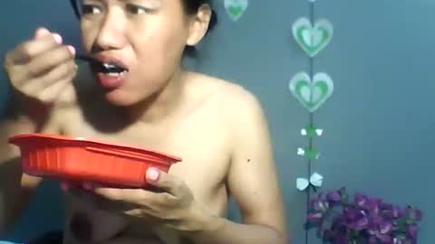 Bee Bee online show from February 14, 4:09 am