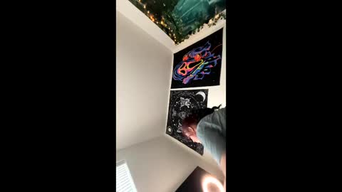 Snapshot of luvvvmia chatting on October 26, 4:57 pm luvvvmia online show from October 26, 4:57 pm