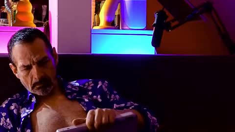 Snapshot of lux_dei chatting on December 25, 11:31 pm Im a - CAMGUY YOU LIKE to FUCK online show from December 25, 11:31 pm