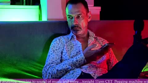 Snapshot of lux_dei chatting on January 23, 9:29 pm Im a - CAMGUY YOU LIKE to FUCK online show from January 23, 9:29 pm