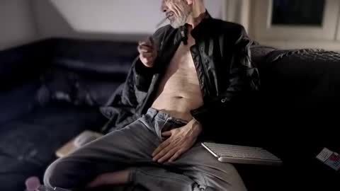 Snapshot of lux_dei chatting on October 28, 7:16 pm Im a - CAMGUY YOU LIKE to FUCK online show from October 28, 7:16 pm