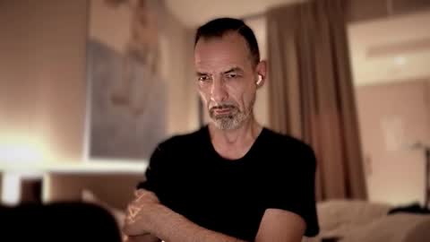 Snapshot of lux_dei chatting on November 6, 8:32 pm Im a - CAMGUY YOU LIKE to FUCK online show from November 6, 8:32 pm