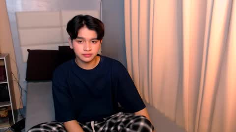 queen lux online show from March 9, 6:11 pm