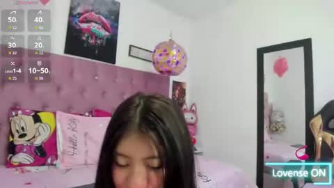 Snapshot of lux_wish chatting on July 28, 1:10 pm lux_wish online show from July 28, 1:10 pm