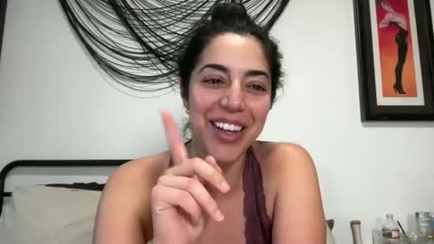 Snapshot of luxcher22 chatting on June 10, 2:12 am luxcher22 online show from June 10, 2:12 am
