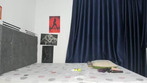 luxedollxoxoo online show from March 17, 8:01 pm