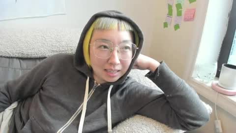 Snapshot of luxgray chatting on March 23, 6:45 pm LuxGray online show from March 23, 6:45 pm