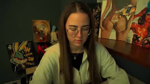 Katie online show from February 24, 1:31 pm