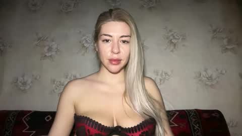 LuxSonyaStar online show from February 18, 1:18 pm