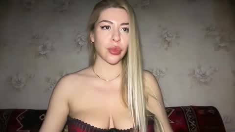 LuxSonyaStar online show from March 10, 8:47 pm