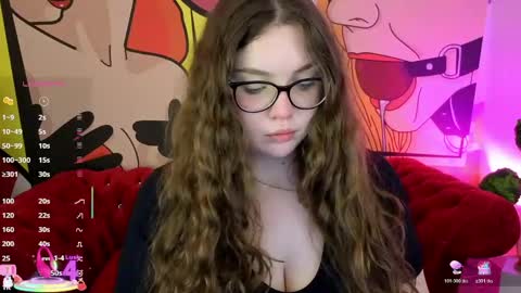 Snapshot of luxsopphia_ chatting on May 28, 12:24 pm luxsopphia_ online show from May 28, 12:24 pm