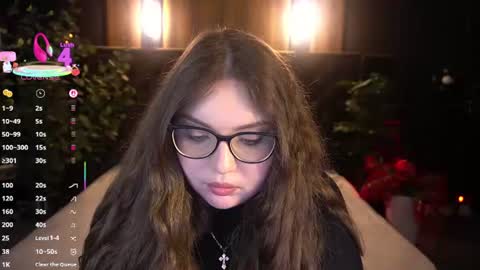 Snapshot of luxsopphia_ chatting on July 20, 10:39 am luxsopphia_ online show from July 20, 10:39 am