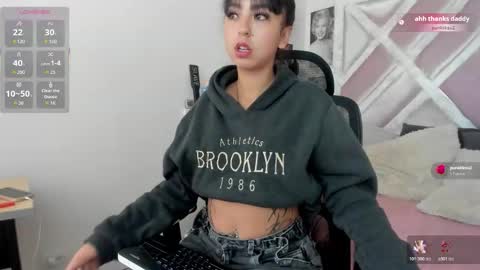 Lux online show from March 9, 2:32 pm