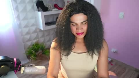 Luz online show from June 1, 10:11 pm