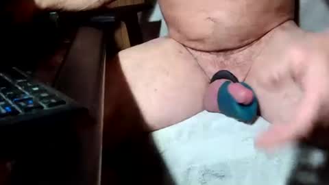 Snapshot of lv2jerko1 chatting on October 29, 12:57 am Lv2jerko1 online show from October 29, 12:57 am