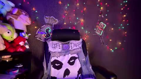 lxrdhxkvgemvsterjuice online show from July 11, 11:50 pm