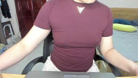 Snapshot of ly_ly2006 chatting on November 3, 1:51 am im ly online show from November 3, 1:51 am