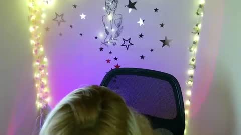 Snapshot of lya_ch chatting on June 29, 10:32 pm Call me Lia online show from June 29, 10:32 pm