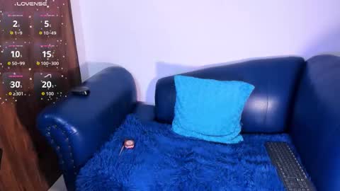 Snapshot of lya_dubois_ chatting on February 13, 1:34 am LYA DUBOIS online show from February 13, 1:34 am