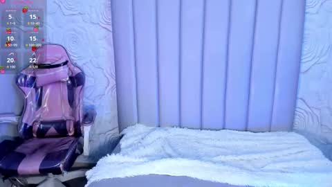 Snapshot of lya_dubois_ chatting on February 28, 5:14 pm LYA DUBOIS online show from February 28, 5:14 pm