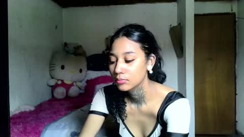 lyam_ebony online show from April 2, 7:00 pm