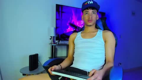 Lyam online show from March 20, 6:51 am