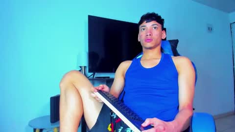 Lyam online show from April 2, 3:26 am