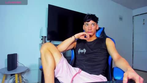 Lyam online show from April 14, 6:19 am