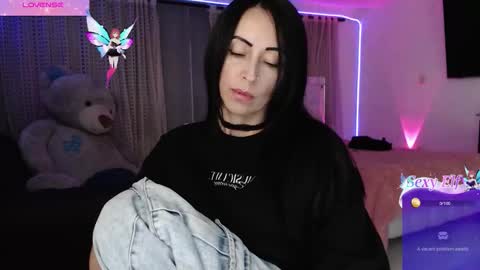 Snapshot of lyann_ chatting on February 25, 5:39 am Lyann online show from February 25, 5:39 am