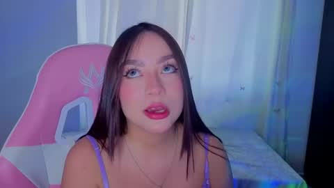 Snapshot of lyavalmont chatting on June 3, 9:20 pm lyavalmont online show from June 3, 9:20 pm