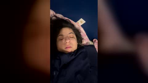 Snapshot of lydiasheer chatting on March 31, 3:19 am lydiasheer online show from March 31, 3:19 am