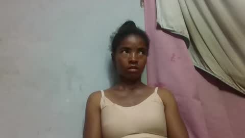 lydie856696 online show from April 20, 6:42 pm