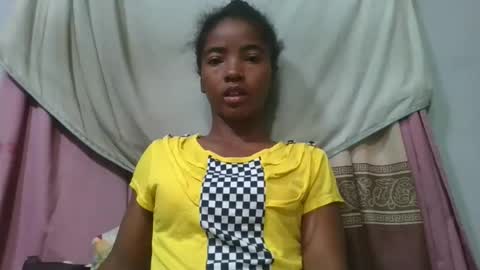 Snapshot of lydie856696 chatting on May 2, 2:38 am lydie856696 online show from May 2, 2:38 am