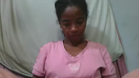 Snapshot of lydie856696 chatting on May 22, 9:59 am lydie856696 online show from May 22, 9:59 am