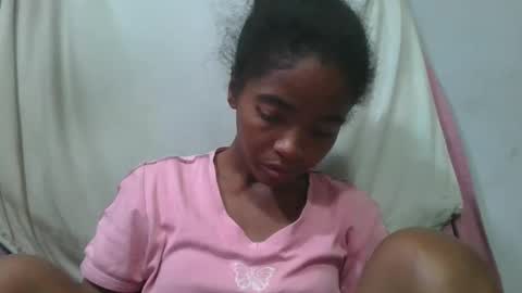 Snapshot of lydie856696 chatting on May 23, 2:54 pm lydie856696 online show from May 23, 2:54 pm