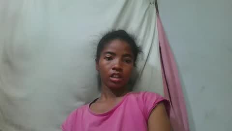Snapshot of lydie856696 chatting on May 30, 3:31 pm lydie856696 online show from May 30, 3:31 pm