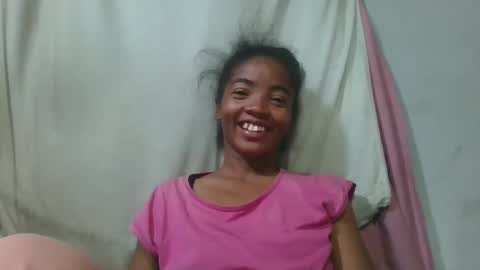 Snapshot of lydie856696 chatting on May 31, 3:36 am lydie856696 online show from May 31, 3:36 am