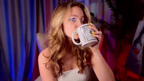 simply Eliza  online show from September 17, 7:10 am