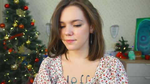 hi im Lyle online show from December 12, 6:25 am