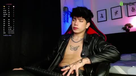 Lyle Bennett Freelance Model online show from March 27, 11:32 am