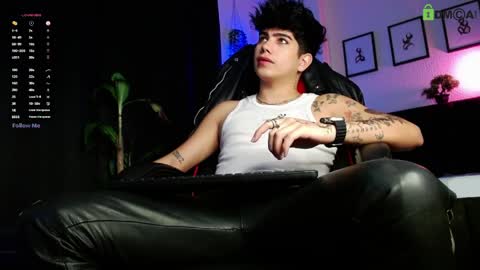 Lyle Bennett Freelance Model online show from March 28, 12:05 pm