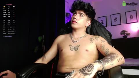 Lyle Bennett Freelance Model online show from April 10, 11:42 pm