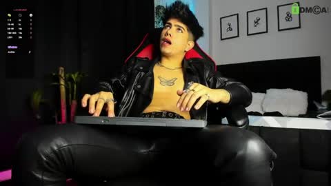 Lyle Bennett Freelance Model online show from June 28, 11:16 am
