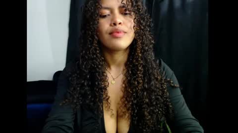 Snapshot of lylii_evans chatting on March 4, 3:55 am lylii_evans online show from March 4, 3:55 am