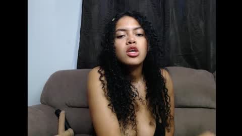 Snapshot of lylii_evans chatting on October 16, 10:33 pm lylii_evans online show from October 16, 10:33 pm